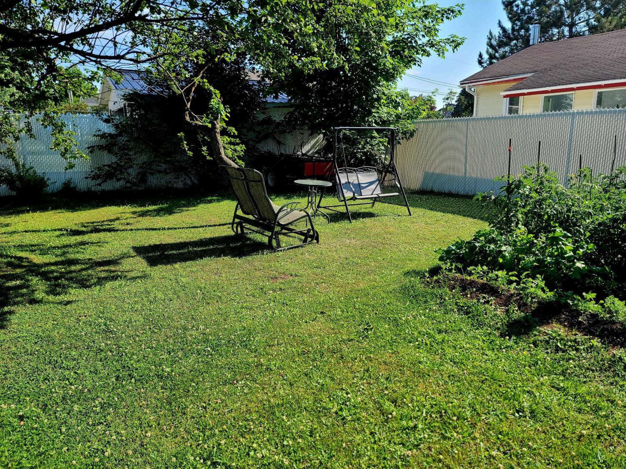 Gite Du Passant Sadm, Parc De La Gaspesie. Sainte Anne des Monts Exterior photo